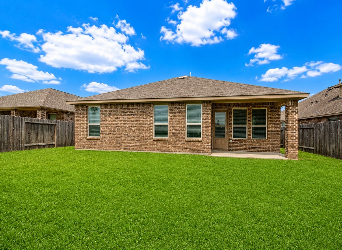 24315 Ravenna Landing Loop Spring, TX 77389 - Photo 37 of 37 a front view of a house with a garden