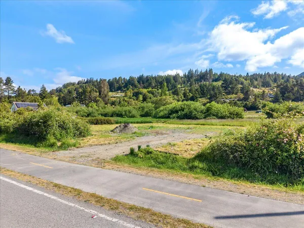 $225,000 | 3 Railroad Avenue, Blue Lake, CA 95525