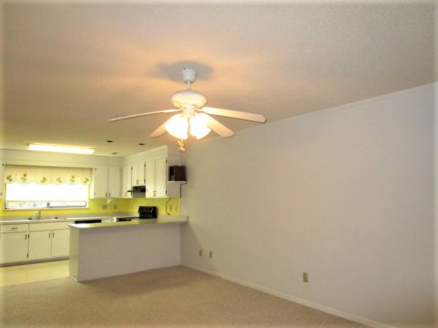 26 R Andre Michaux Road Santee, SC 29142 - Photo 4 of 12 Dining Area