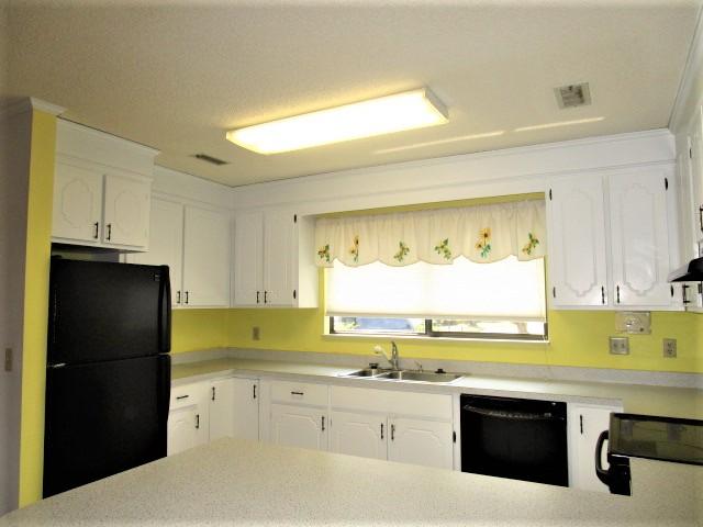 26 R Andre Michaux Road Santee, SC 29142 - Photo 5 of 12 Kitchen