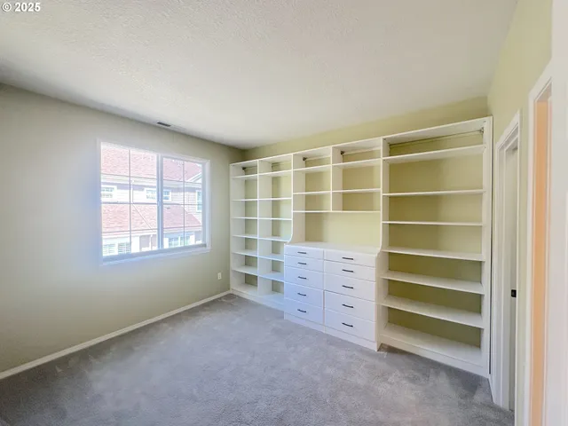 $399,999 | 6547 Northeast Brighton Street, Hillsboro, OR 97124