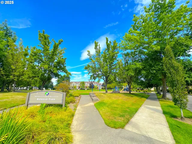 $399,999 | 6547 Northeast Brighton Street, Hillsboro, OR 97124