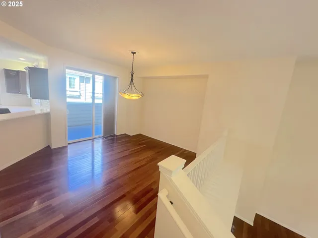 $399,999 | 6547 Northeast Brighton Street, Hillsboro, OR 97124