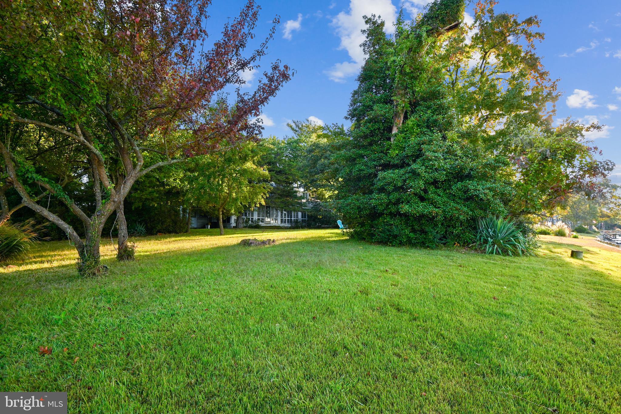 3736 Thomas Point Road Annapolis, MD 21403 - Photo 26 of 49 The grounds @ Oakwood Manor are just shy of 1 acre