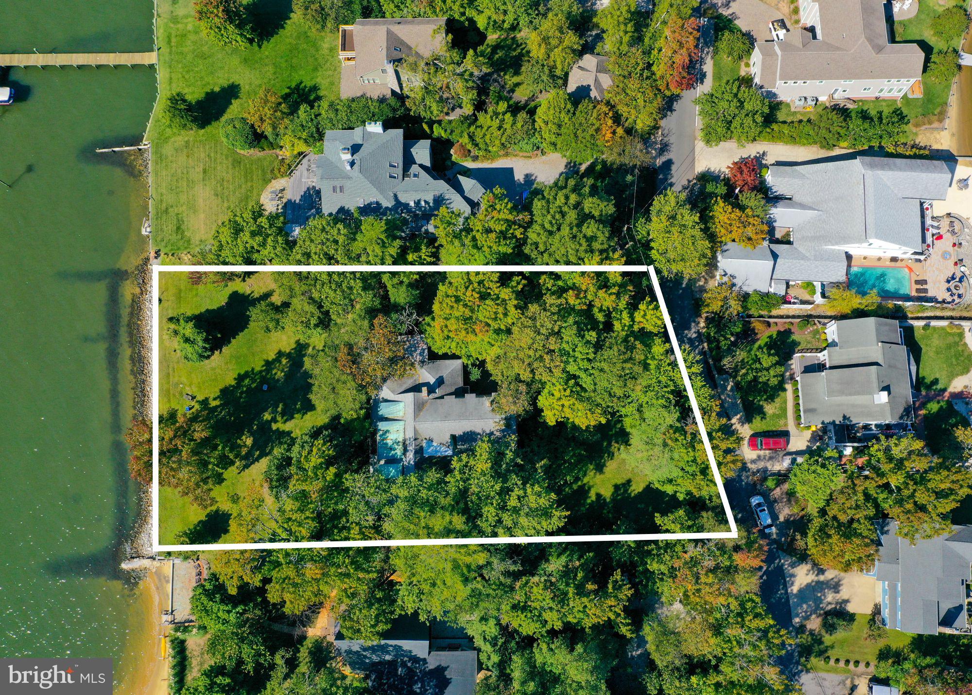 3736 Thomas Point Road Annapolis, MD 21403 - Photo 4 of 49