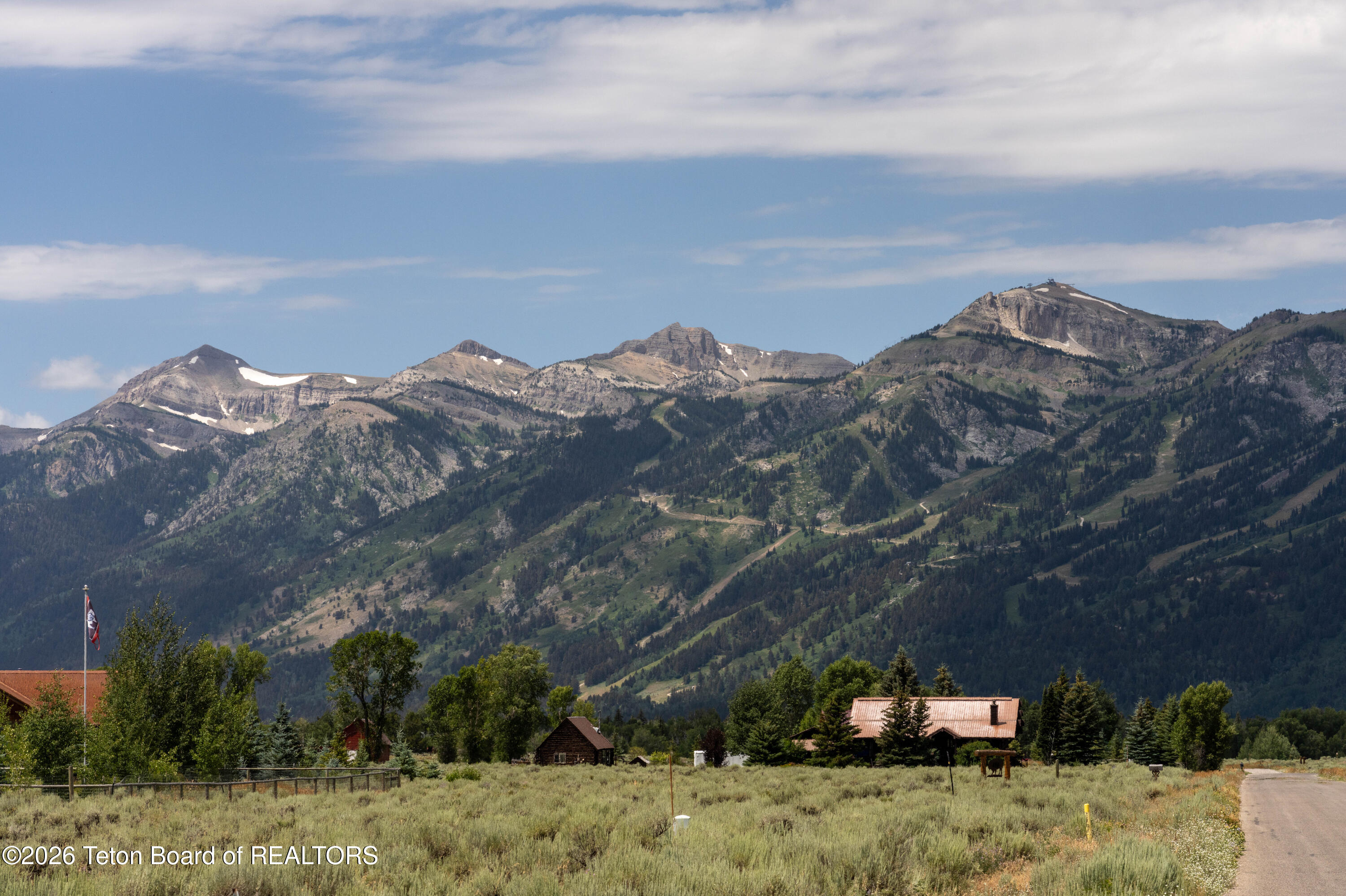 720 East Trap Club Road Jackson, WY 83001 - Photo 65 of 77 720TrapClub_JGPhoto-46