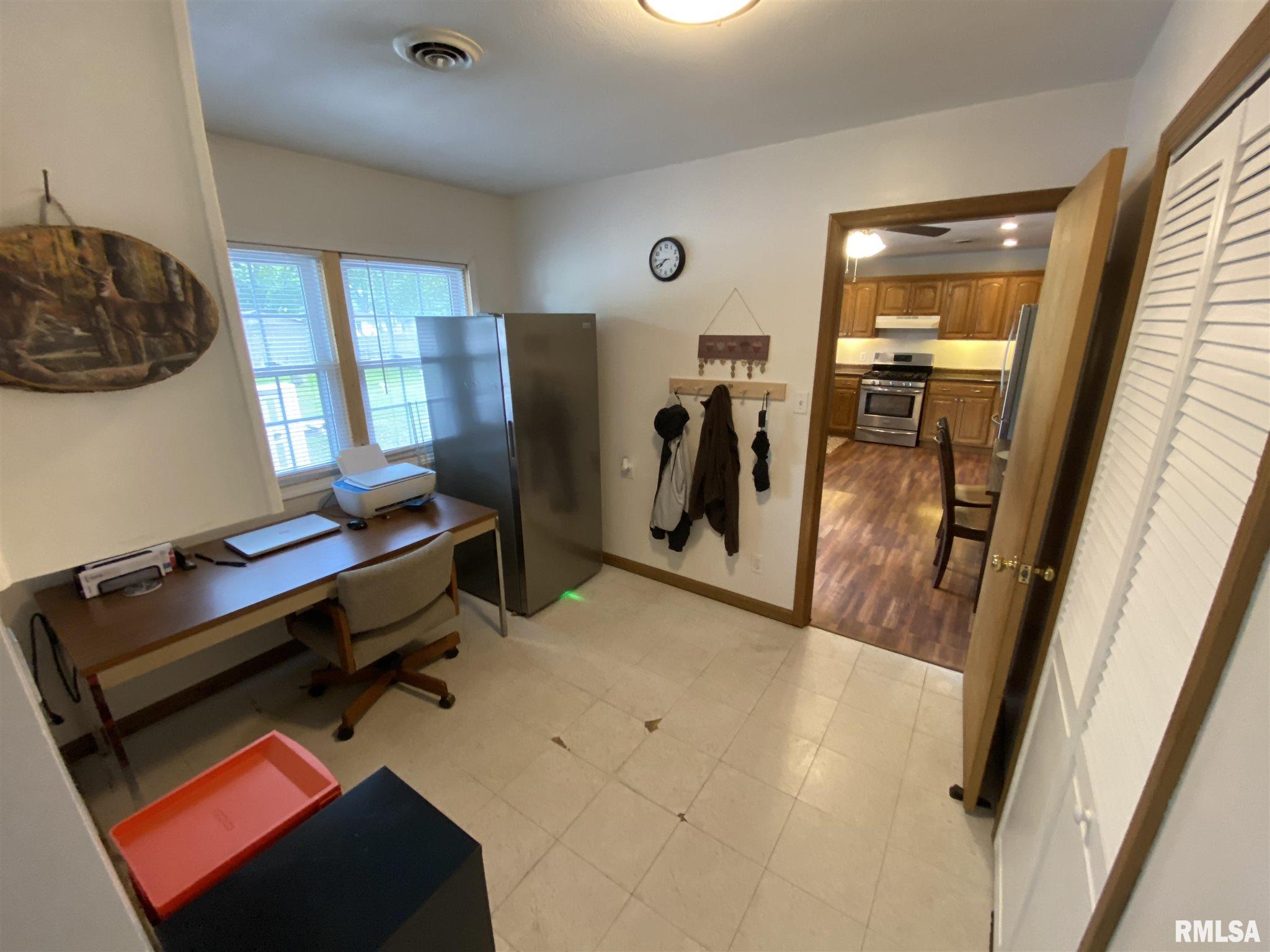 862 West Harrison Road Murphysboro, IL 62966 - Photo 23 of 50