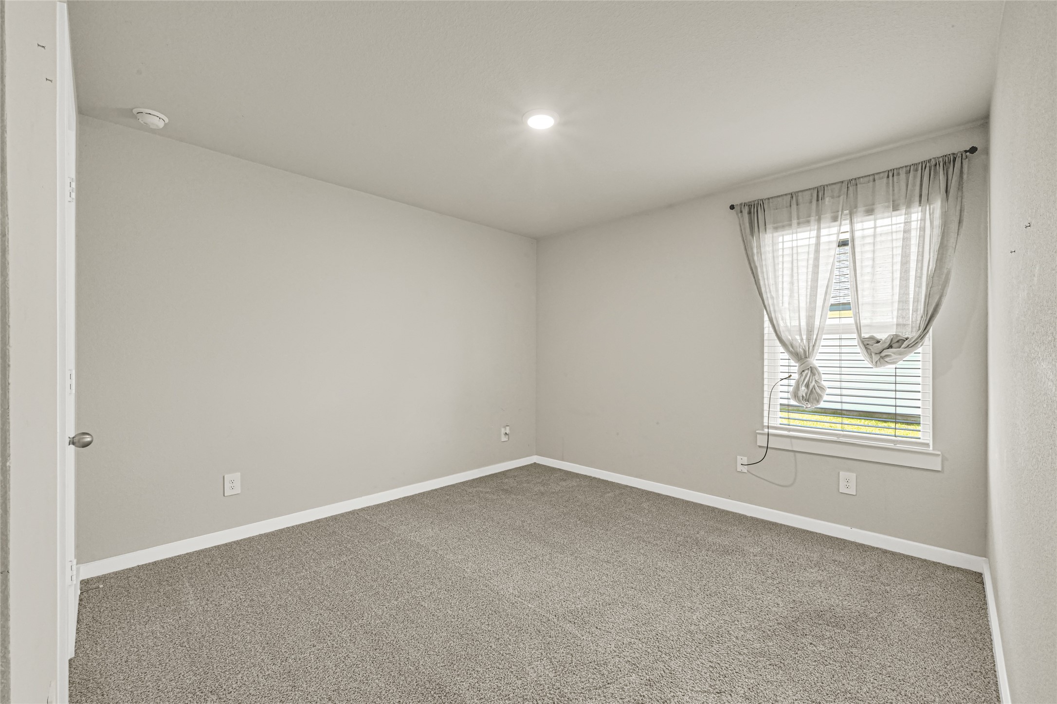 230 Alder Loop Anahuac, TX 77514 - Photo 7 of 21 Gallery Image 7