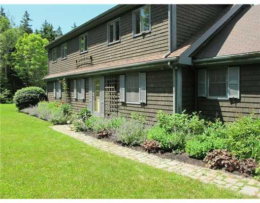 40 Seawood Park Road New Harbor, ME 04554 - Photo 21 of 25 Other. Front Walkway