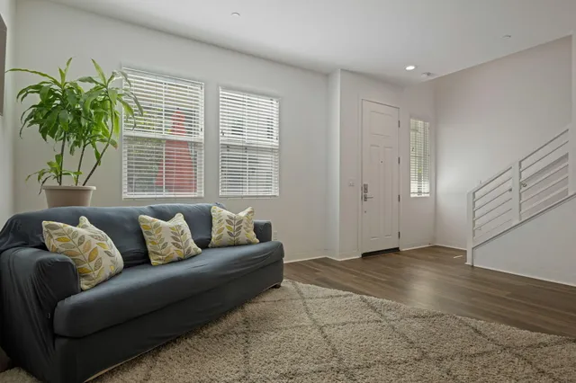 $1,055,000 | 507 Bolinas Way, Unit 103, Goleta, CA 93117