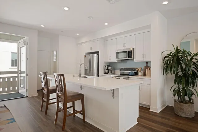 $1,055,000 | 507 Bolinas Way, Unit 103, Goleta, CA 93117