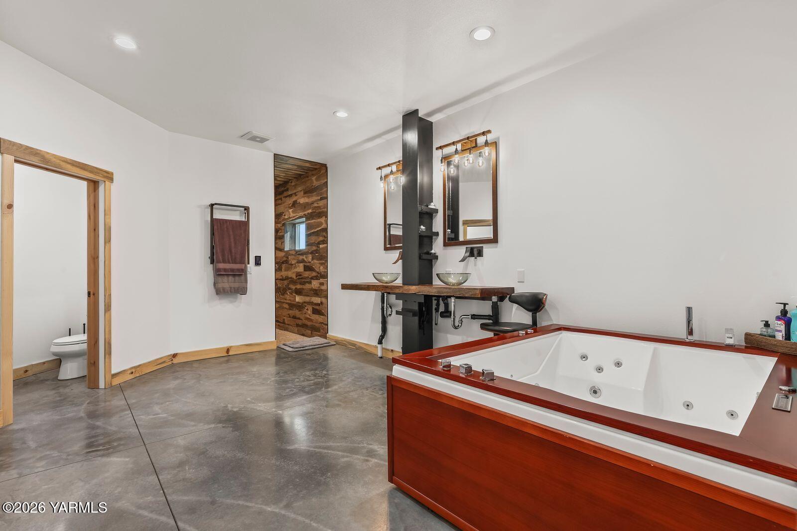 190 Gopher Road Selah, WA 98942 - Photo 17 of 48 16 En Suite