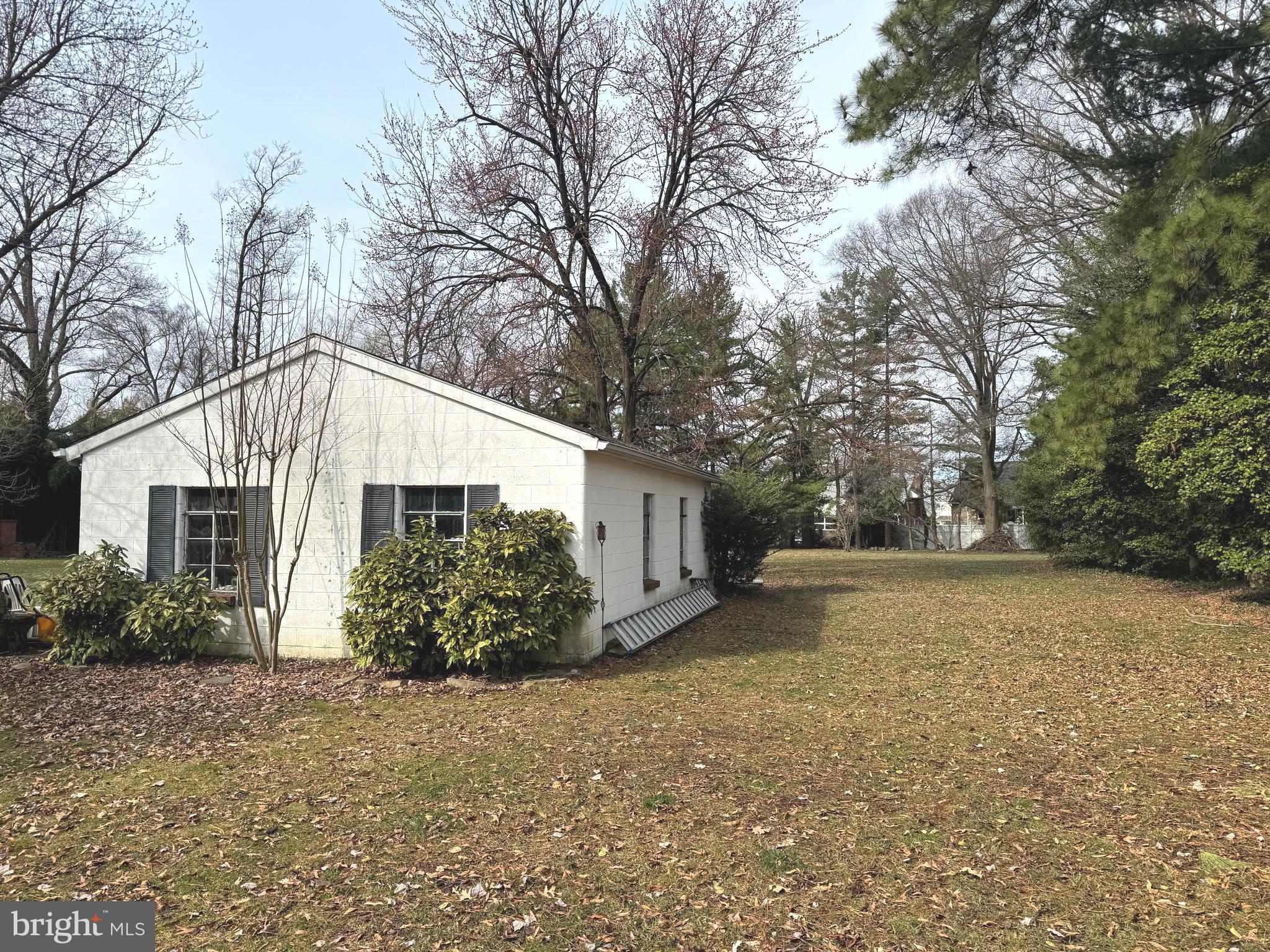 6500 Old Harford Road Baltimore, MD 21214 - Photo 27 of 31 Back Side of 3 Car Garage