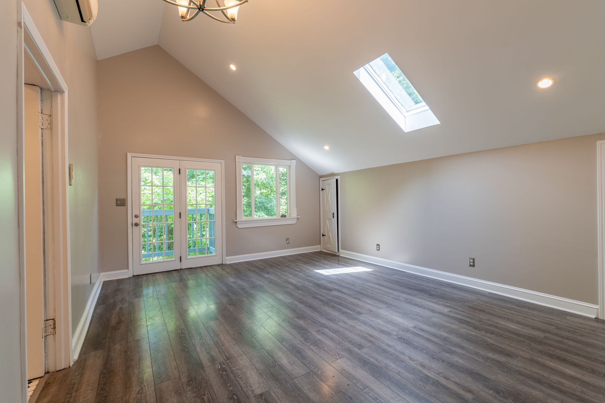 265 Roanoke Creek Road Collinwood, TN 38450 - Photo 27 of 31