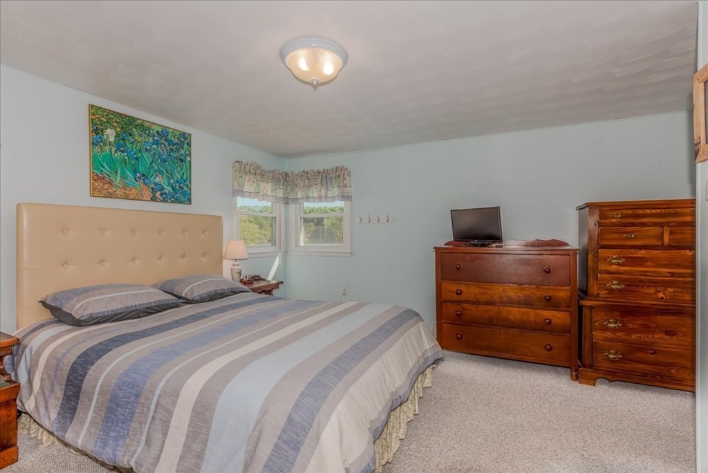 21 Craig Road Holland, MA 01521 - Photo 14 of 40