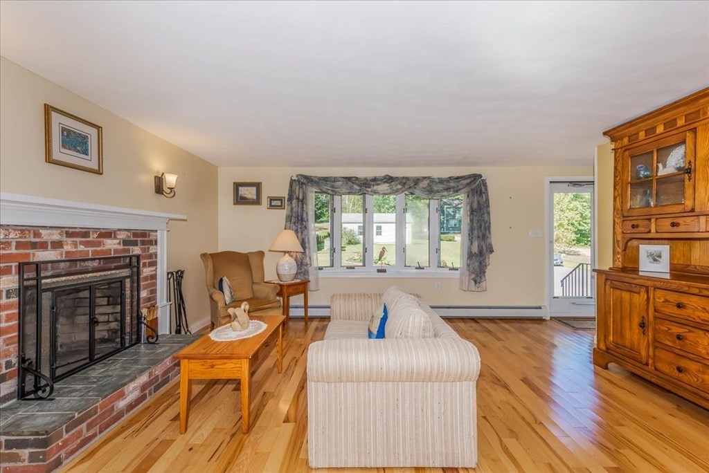 21 Craig Road Holland, MA 01521 - Photo 7 of 40