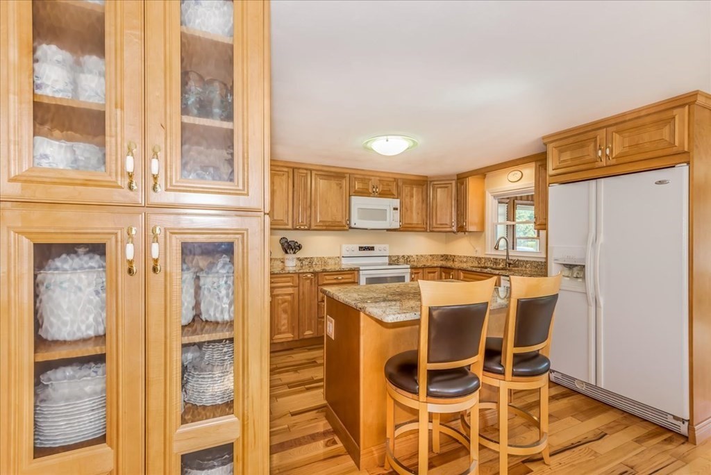 21 Craig Road Holland, MA 01521 - Photo 10 of 40