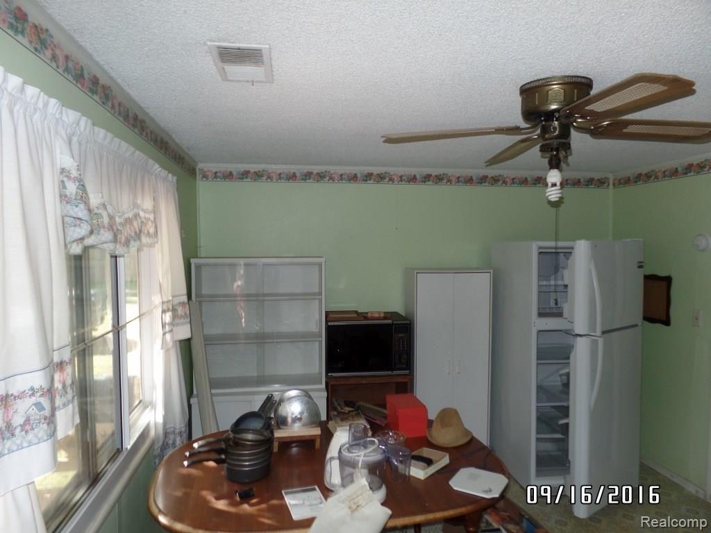 2288 Partridge Road Port Huron, MI 48060 - Photo 19 of 19 SAM_2638 (1024x768).jpg