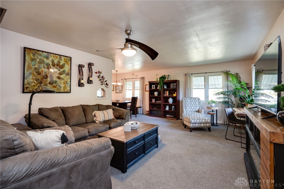 95 New London Road Hamilton, OH 45013 - Photo 7 of 31 Gallery Image 7