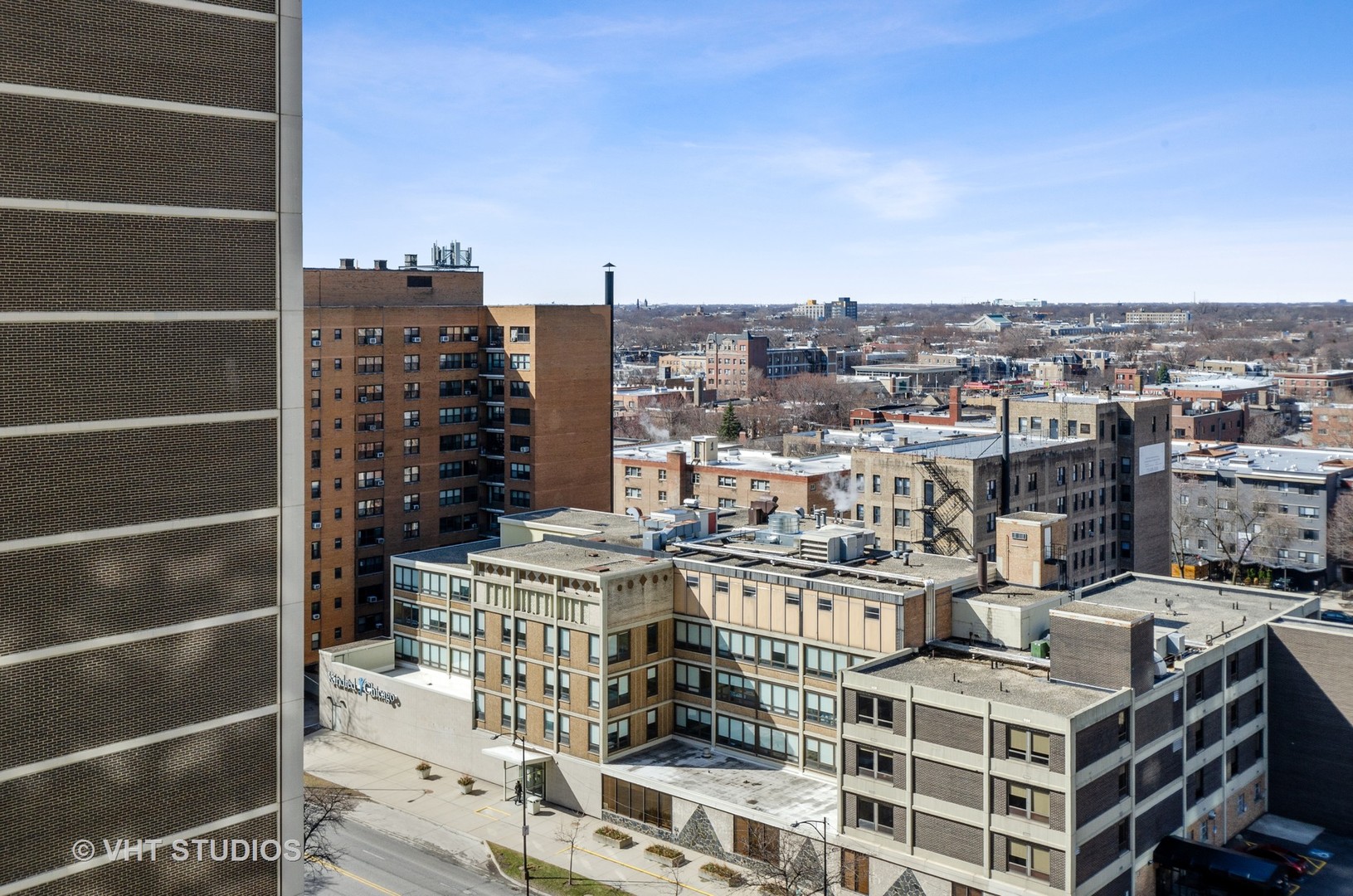 6157 North Sheridan Road, Unit 14K Chicago, IL 60660 - Photo 12 of 17