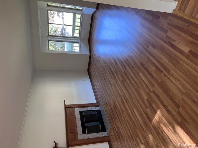 759 Geneva Road Waterford, MI 48328 - Photo 2 of 5