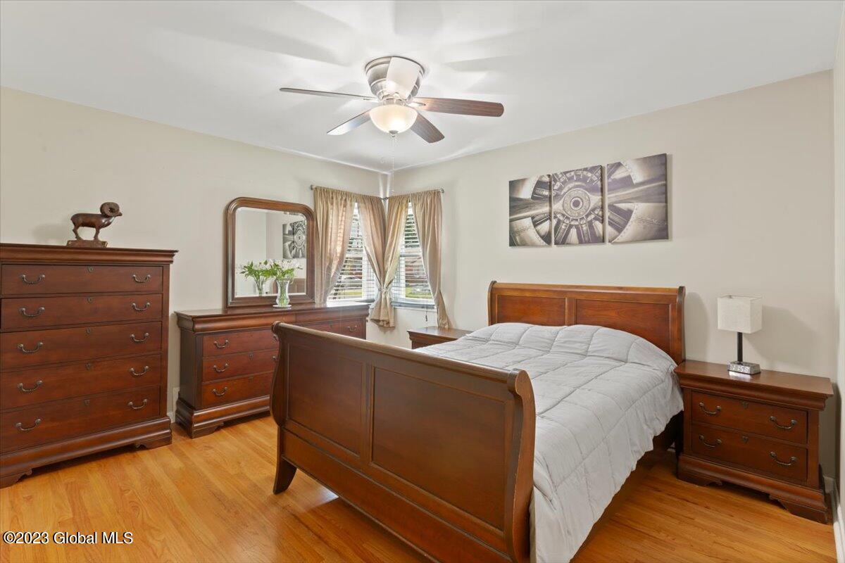 14 Merrill Street Colonie, NY 12205 - Photo 18 of 33 13-MW2_0914