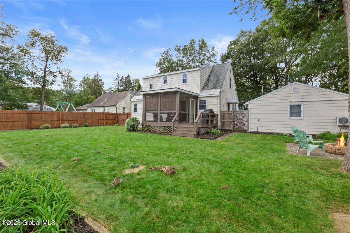 14 Merrill Street Colonie, NY 12205 - Photo 30 of 33 31-MW2_0996