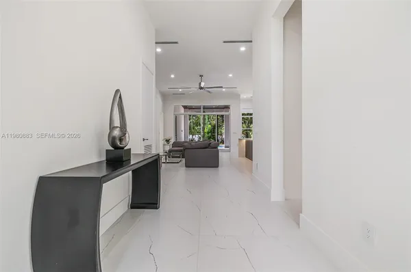 $2,894,000 | 11780 Northeast 8th Avenue, Biscayne Park, FL 33161