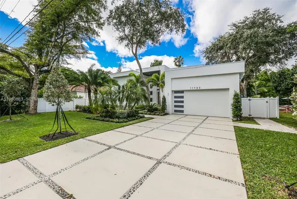 $2,894,000 | 11780 Northeast 8th Avenue, Biscayne Park, FL 33161