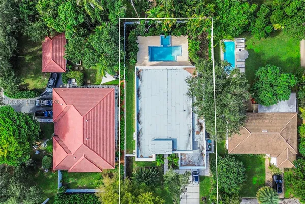 $2,894,000 | 11780 Northeast 8th Avenue, Biscayne Park, FL 33161