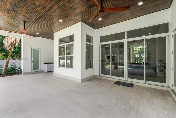 $2,894,000 | 11780 Northeast 8th Avenue, Biscayne Park, FL 33161