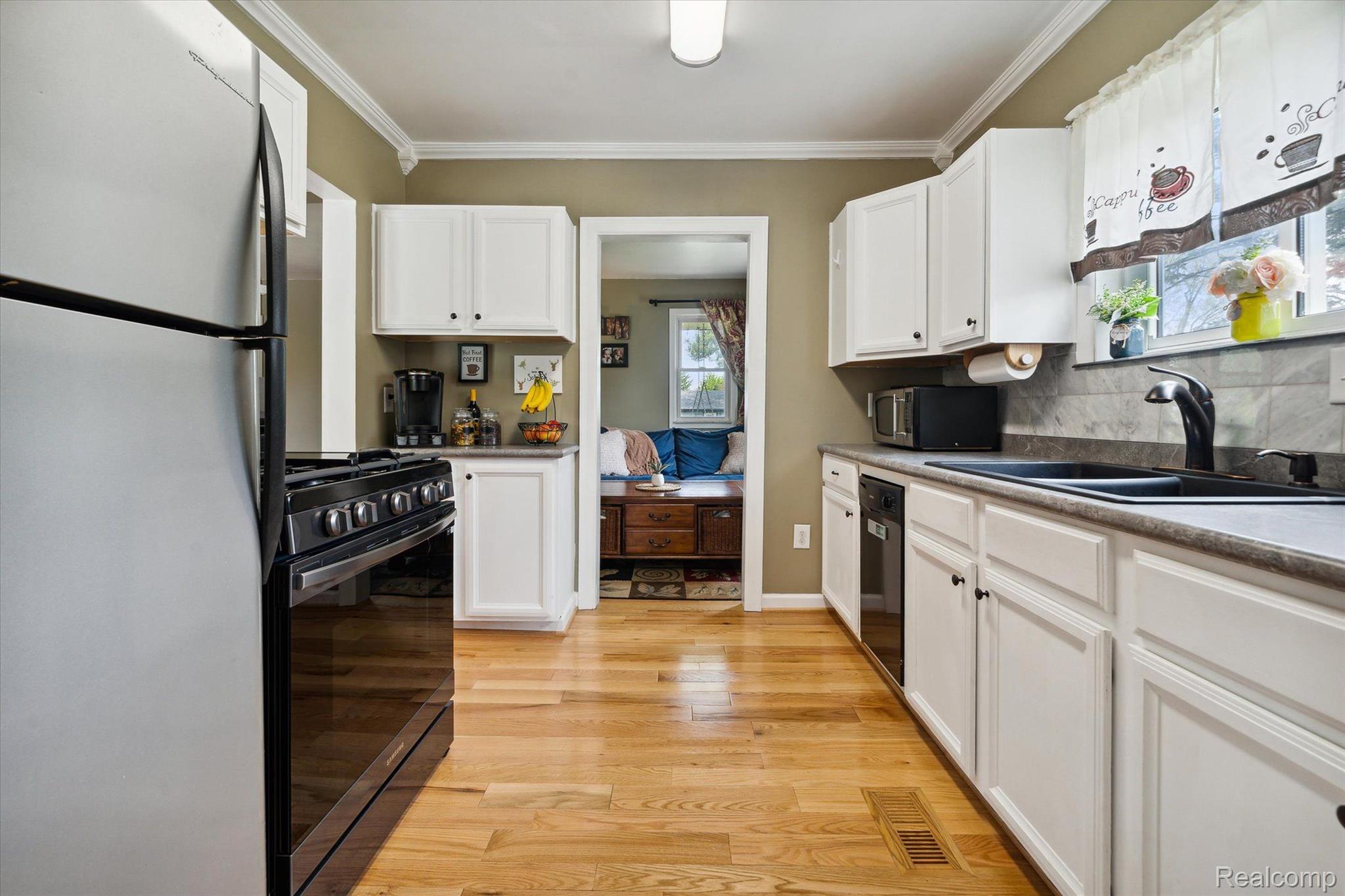 3816 Mildred Avenue Rochester, MI 48309 - Photo 17 of 37 Gallery Image 17