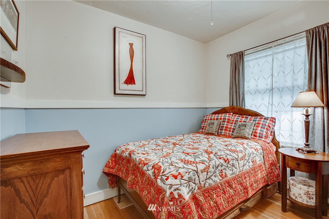 557 North 72nd Street Seattle, WA 98103 - Photo 17 of 25 Gallery Image 17