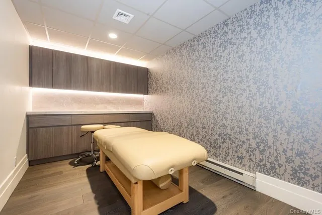 $2,799,000 | 100 Hilton Avenue, Unit 901, Garden City, NY 11530