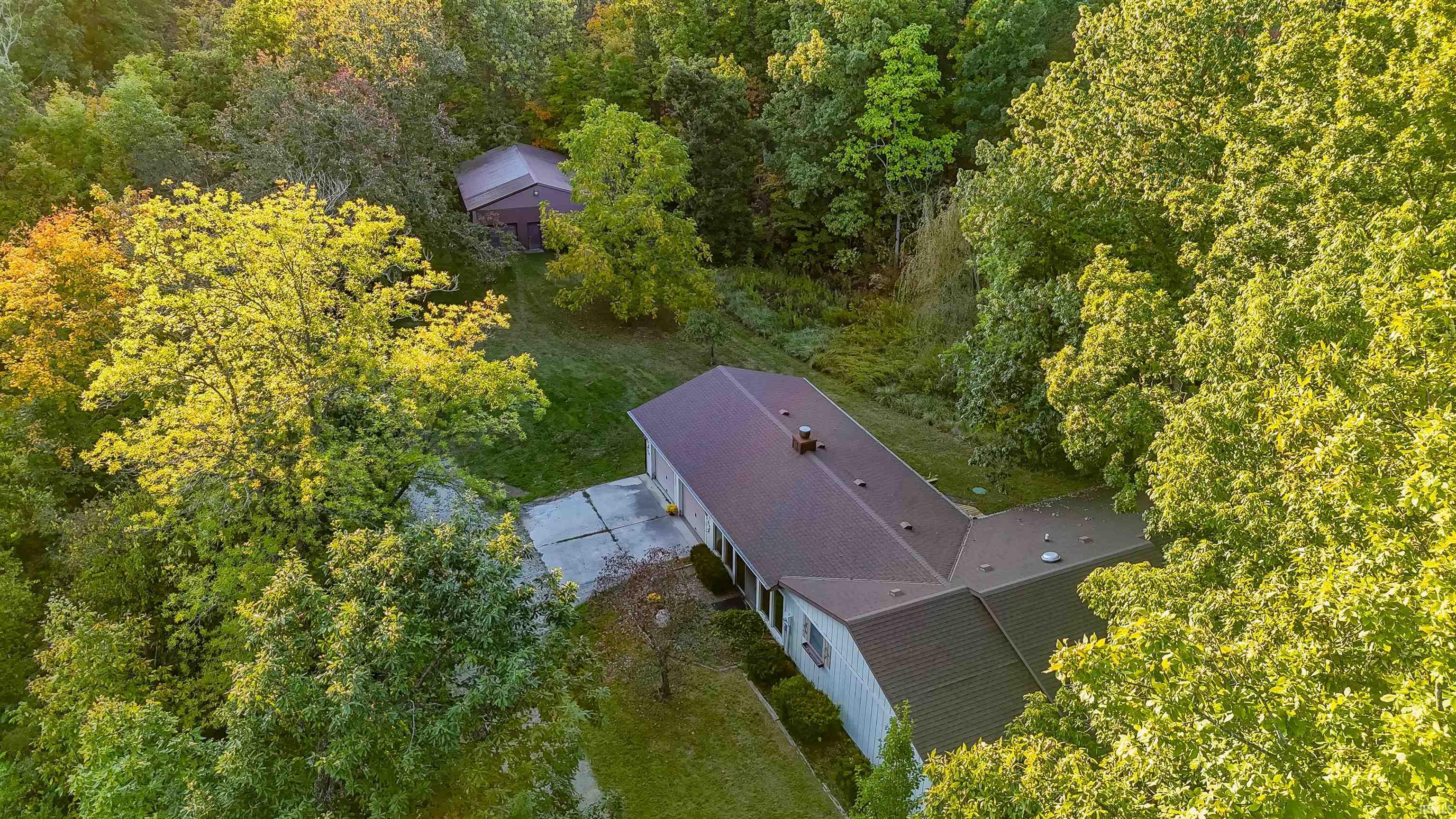 819 North King Road Marion, IN 46952 - Photo 2 of 15