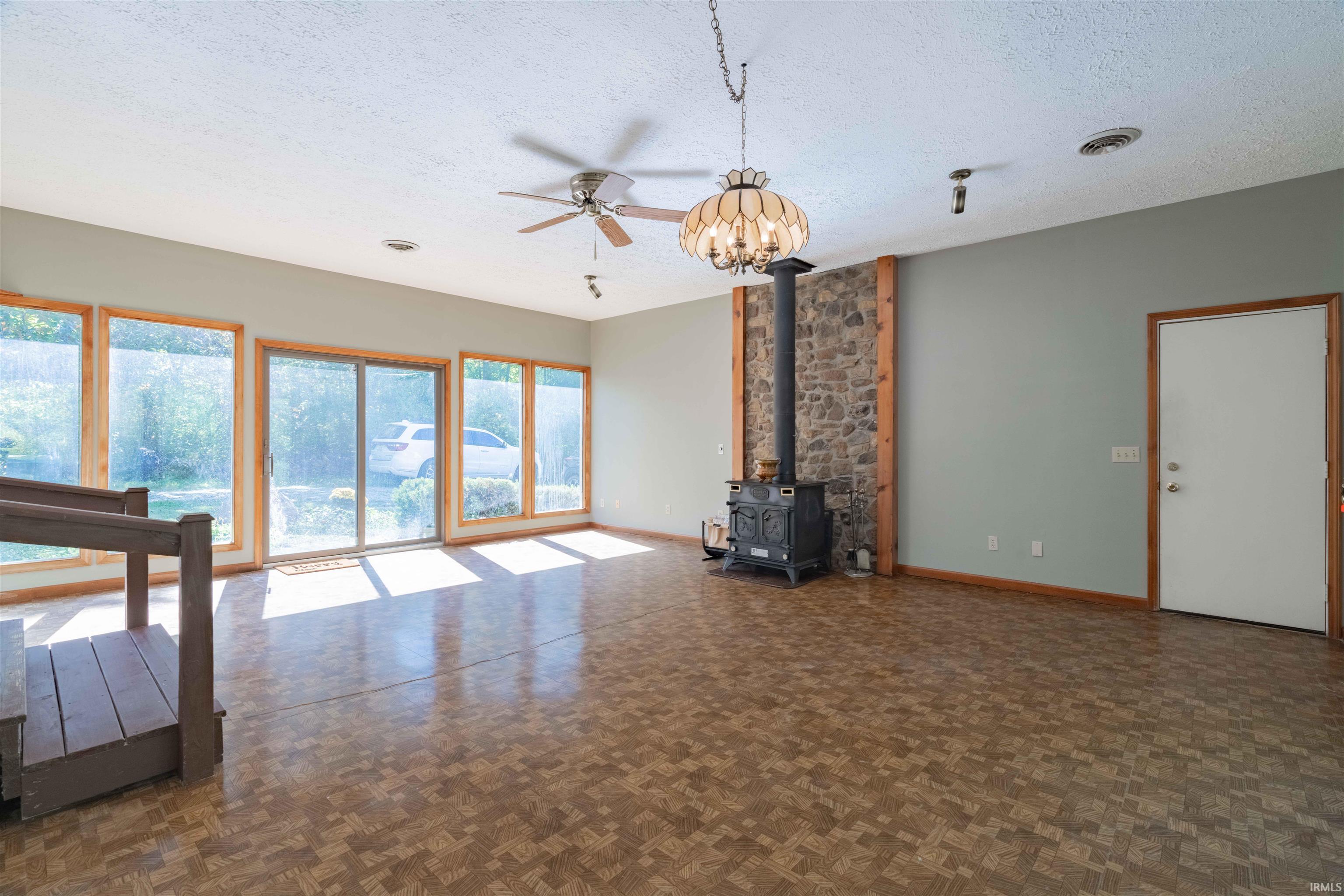 819 North King Road Marion, IN 46952 - Photo 3 of 15