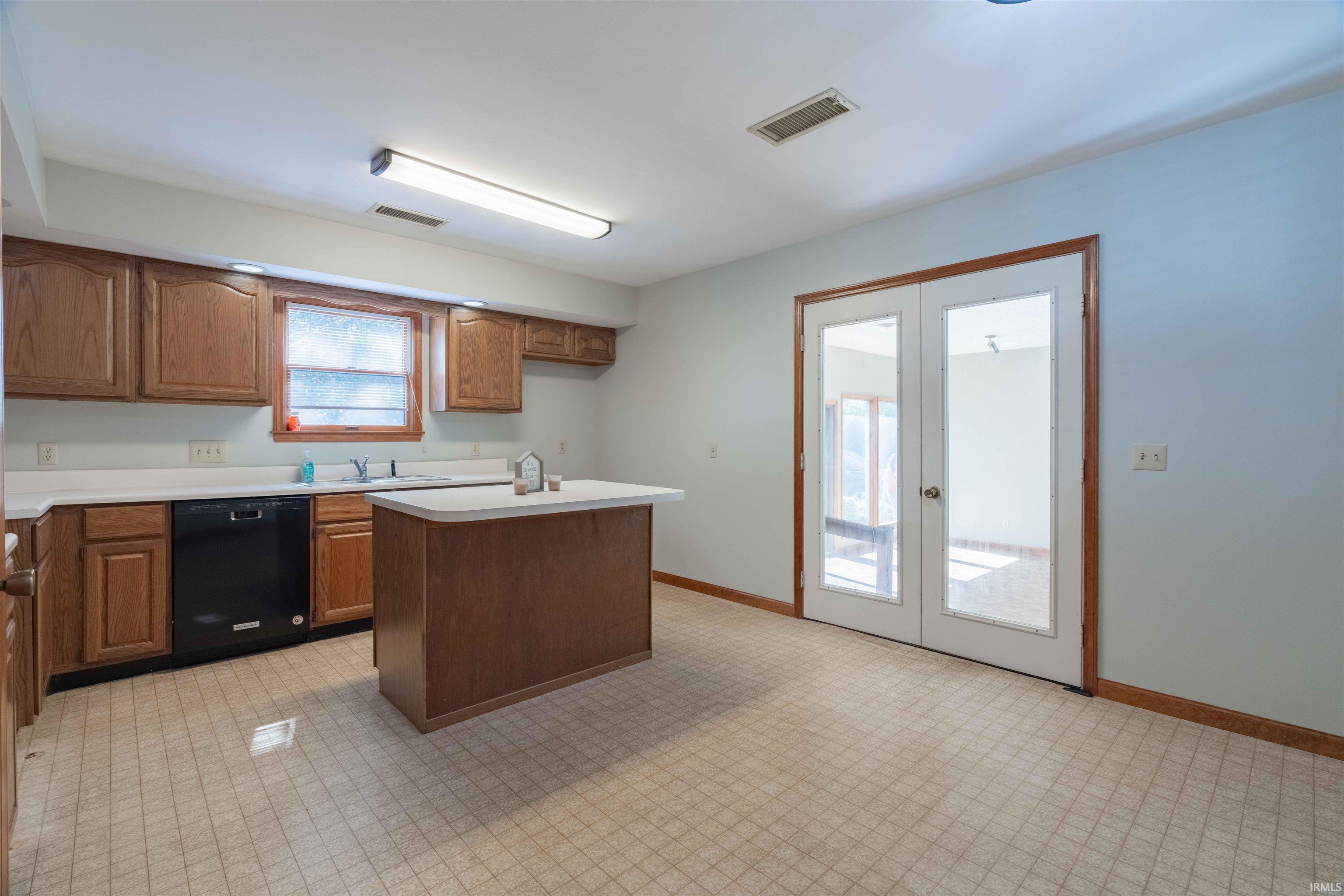 819 North King Road Marion, IN 46952 - Photo 4 of 15