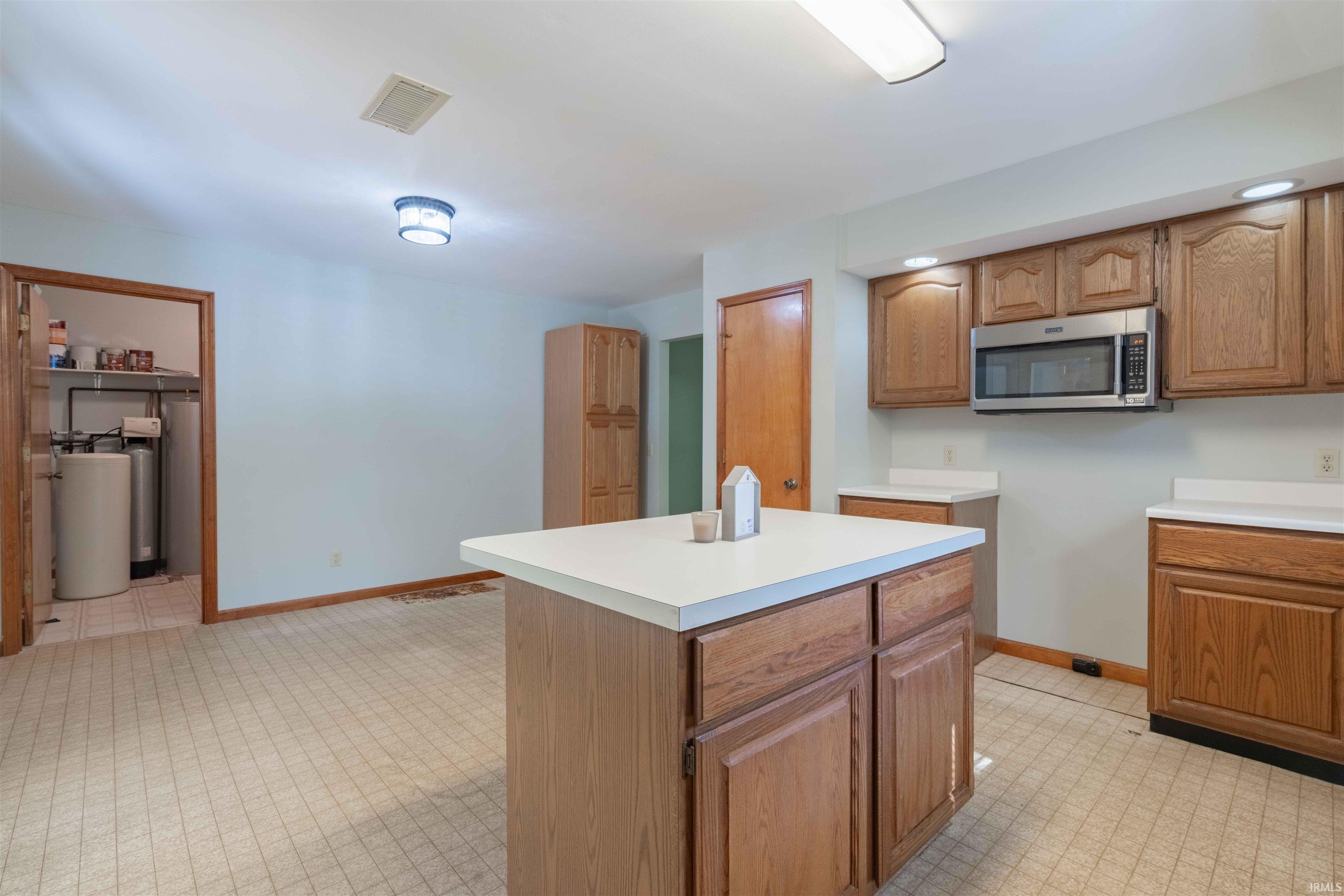 819 North King Road Marion, IN 46952 - Photo 5 of 15