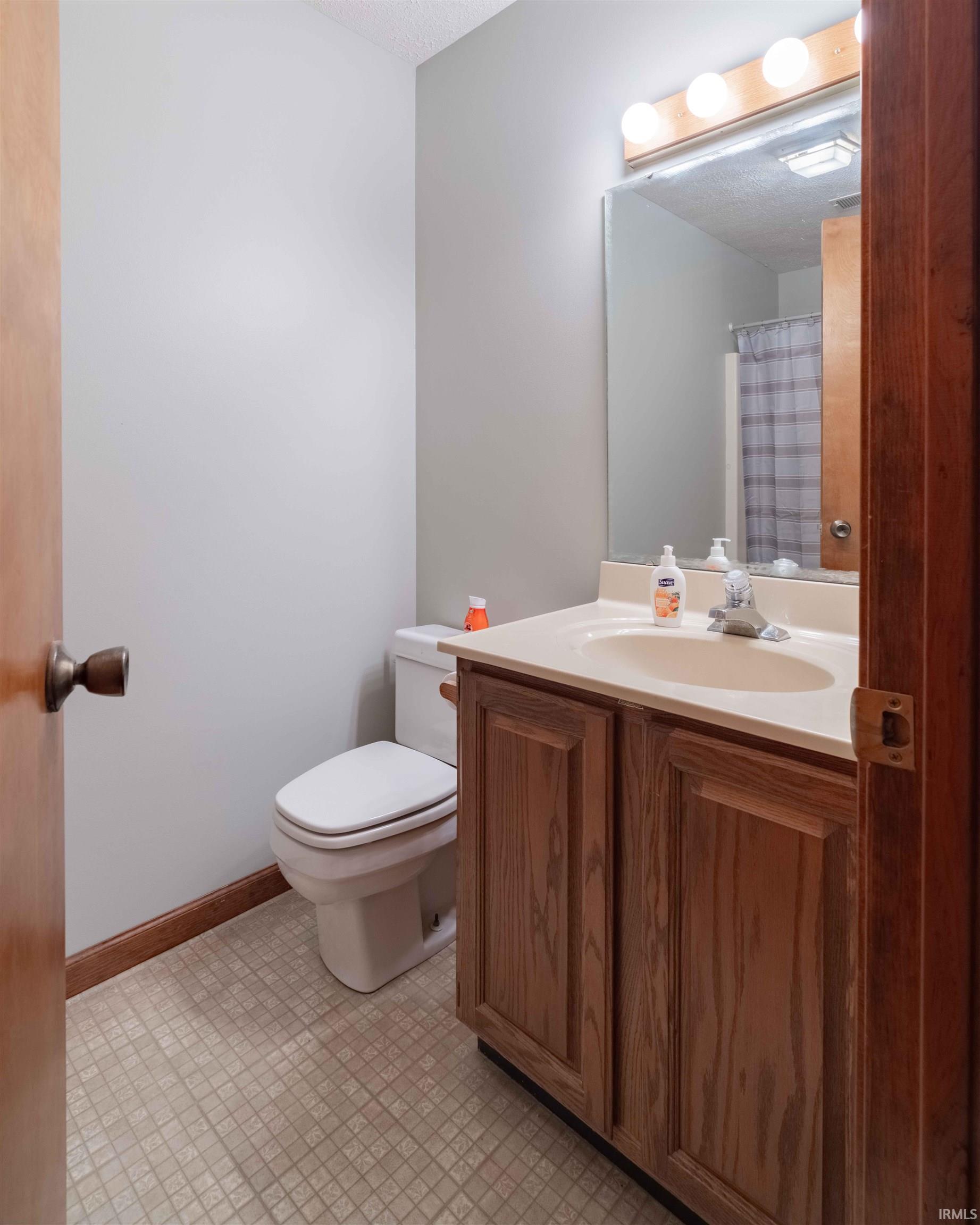 819 North King Road Marion, IN 46952 - Photo 7 of 15