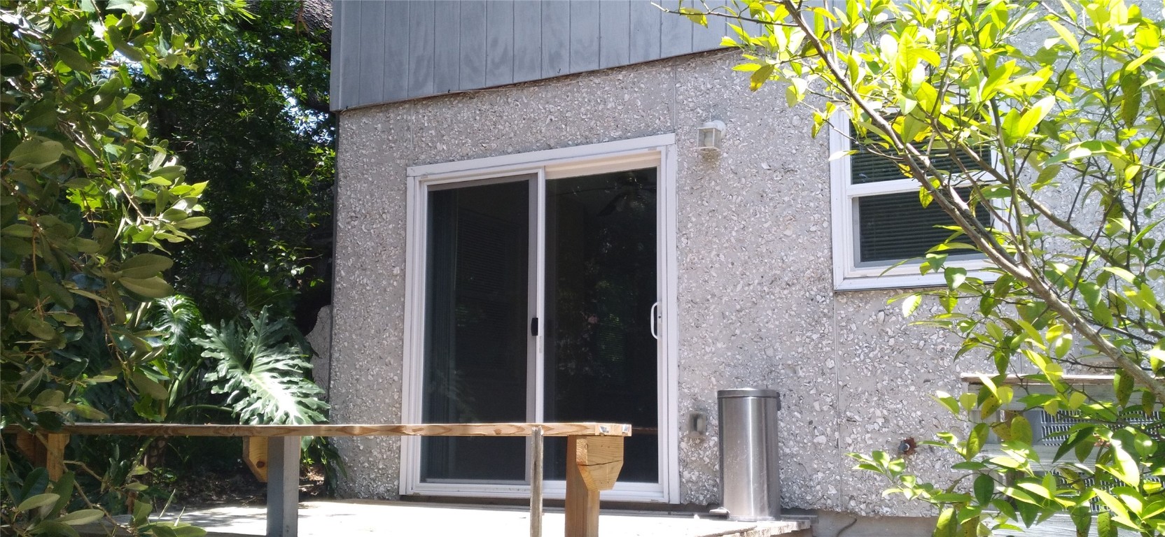 2403 B 1st Avenue Fernandina Beach, FL 32034 - Photo 17 of 17 front view of a house with street