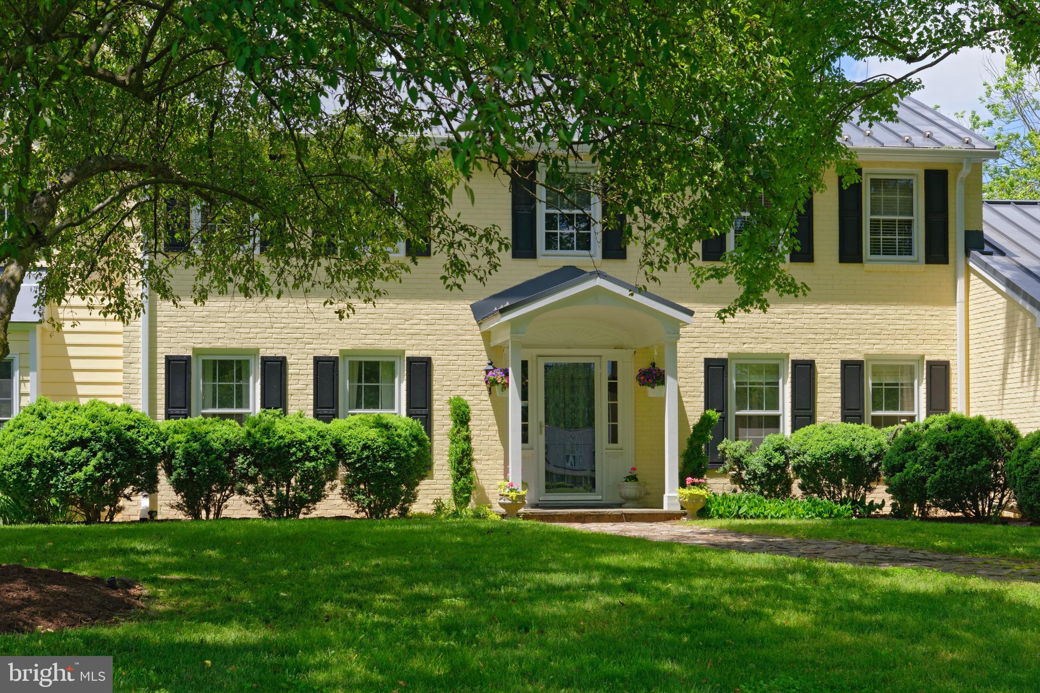 23413 Dover Road Middleburg, VA 20117 - Photo 3 of 73 Lovely updated brick Colonial