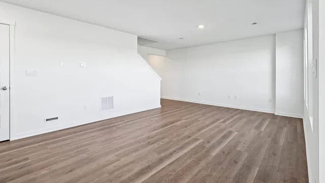 $406,990 | 127 Cornerstone Crossing, Hampshire, IL 60140