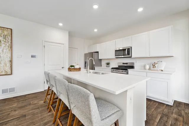 $406,990 | 127 Cornerstone Crossing, Hampshire, IL 60140