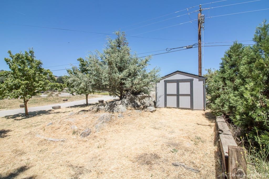 30070 North Lower Valley Road Tehachapi, CA 93561 - Photo 48 of 51 Gallery Image 48