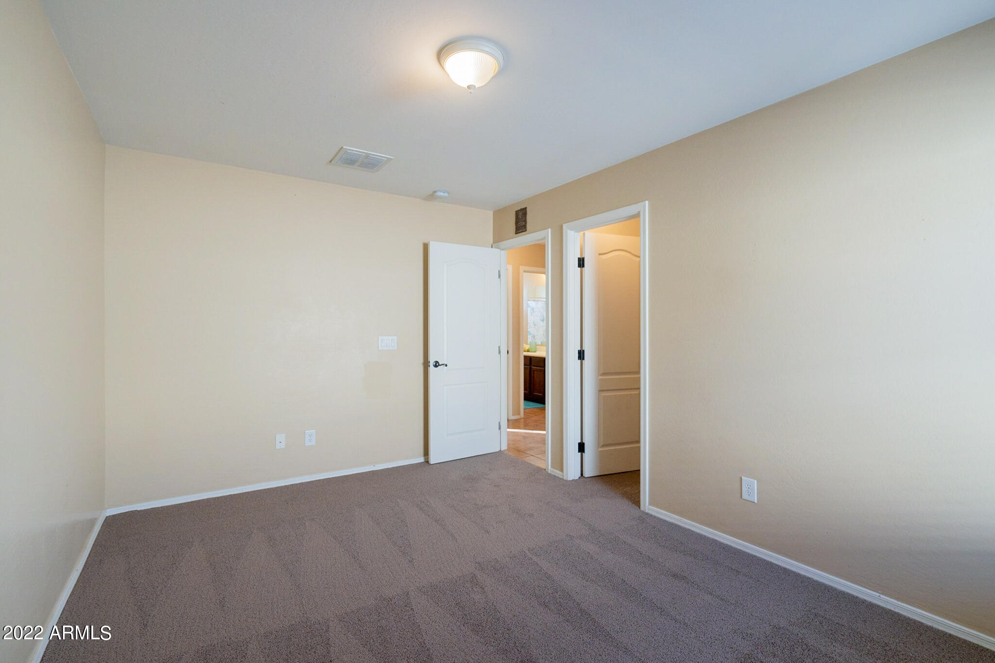 2323 Grenadine Road Phoenix, AZ 85040 - Photo 22 of 31 Grenadine-43