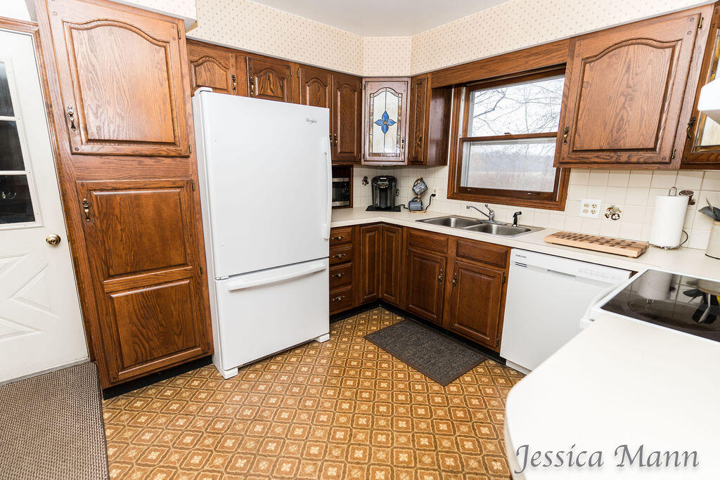 11176 Heights Ravenna Road Ravenna, MI 49451 - Photo 17 of 42 DSC09197