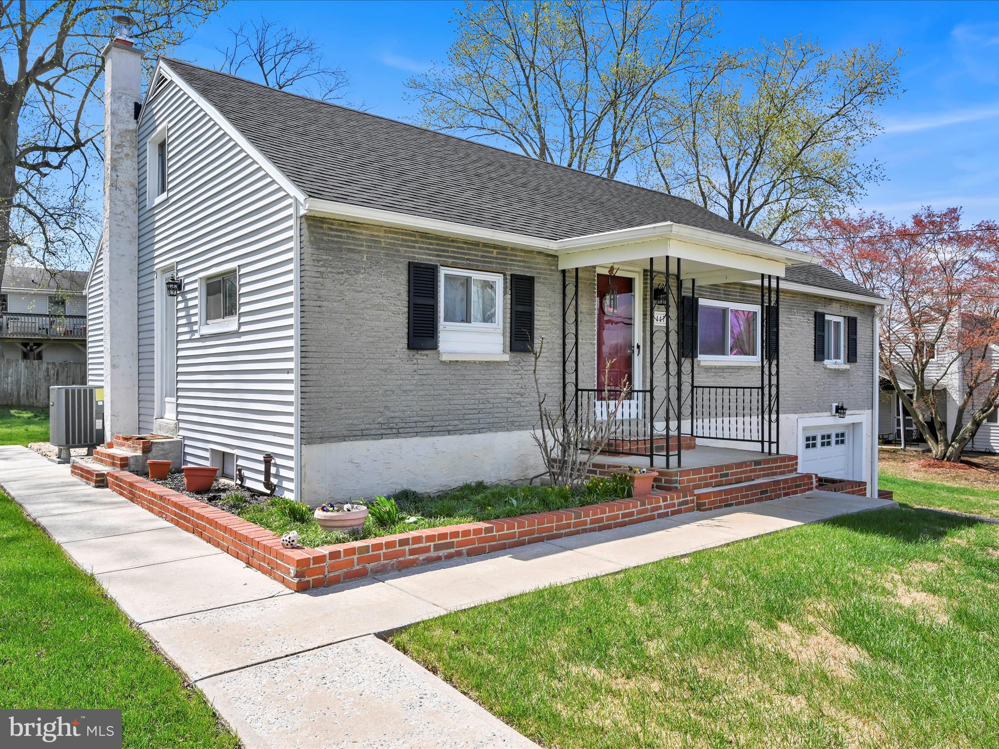 4474 Miller Drive Mount Joy, PA 17552 - Photo 2 of 35 Front Enjoy Updates Modern siding