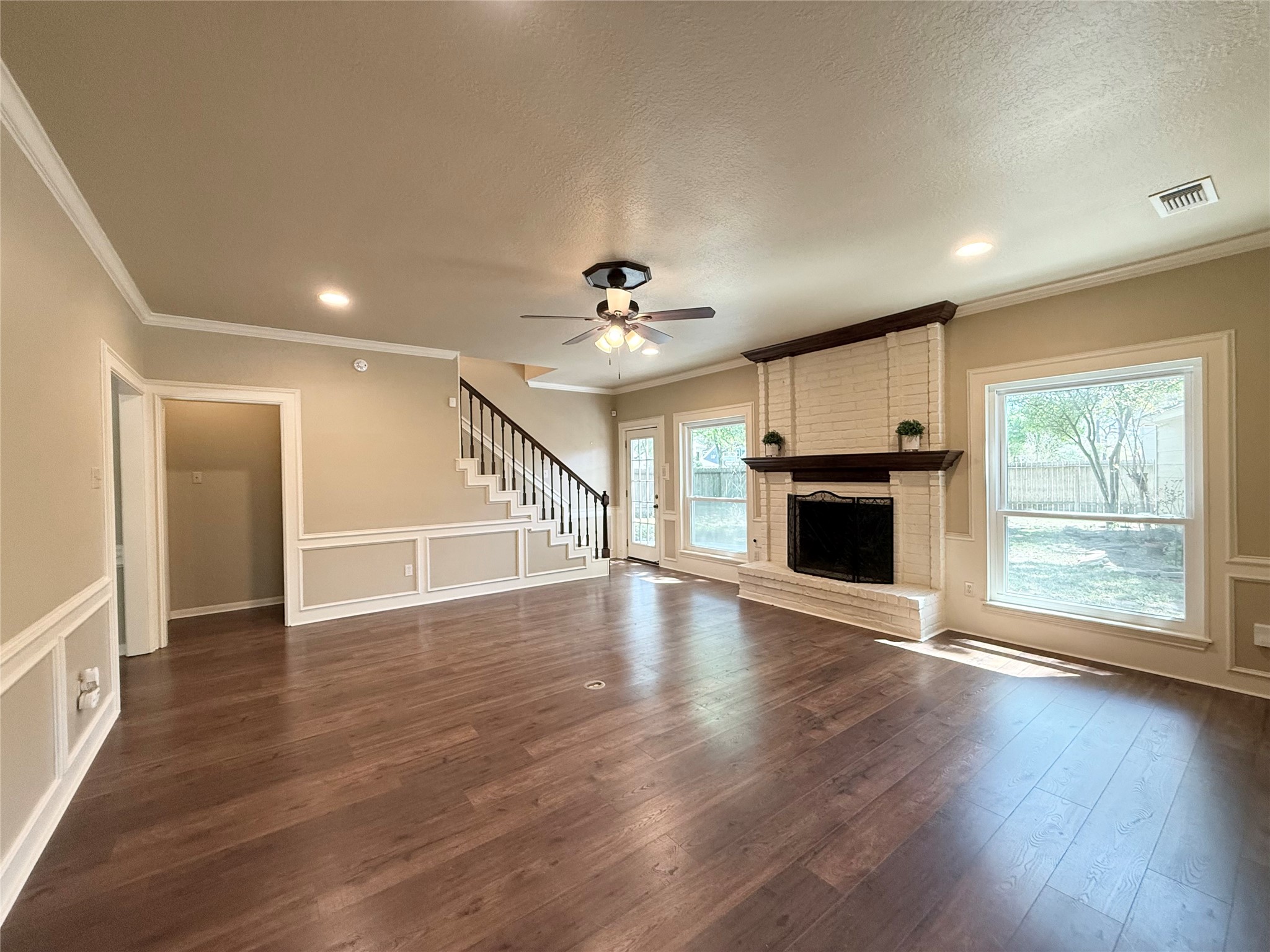 3603 Shipman Lane Spring, TX 77388 - Photo 11 of 30 Living Room