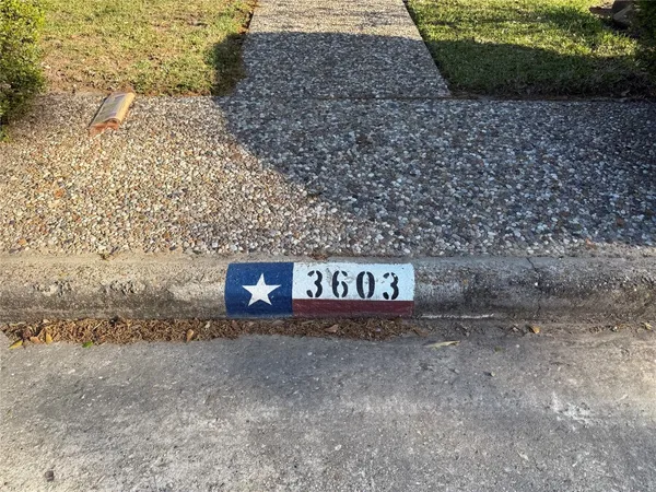 $2,900 | 3603 Shipman Lane, Spring, TX 77388