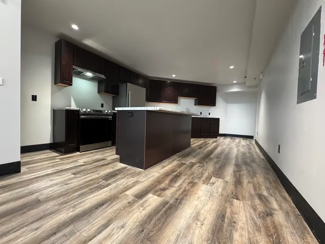 $1,195 | 219 South Badger Avenue, Appleton, WI 54914